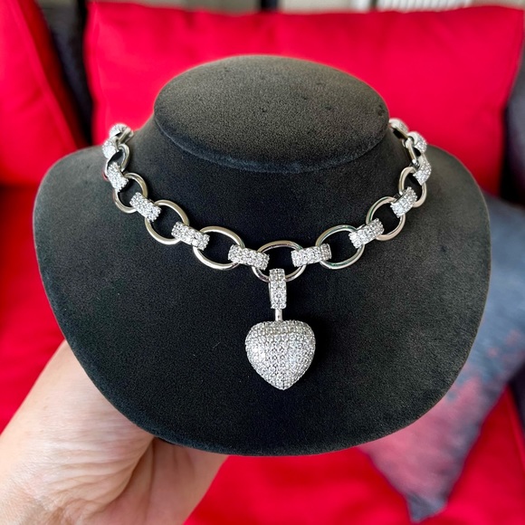 Platinum plated Clear cubic zirconia rhinestone cz heart silver valentine choker - Picture 3 of 11